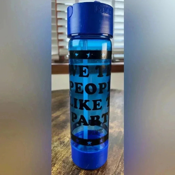 Victorias Secret | PINK Campus plastic water bottle - Picture 1 of 12